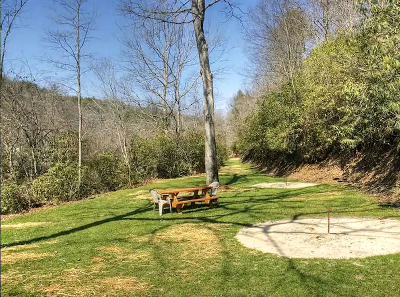 Romantic Riverfront Cabin with Pool Access in Blue Ridge, Georgia