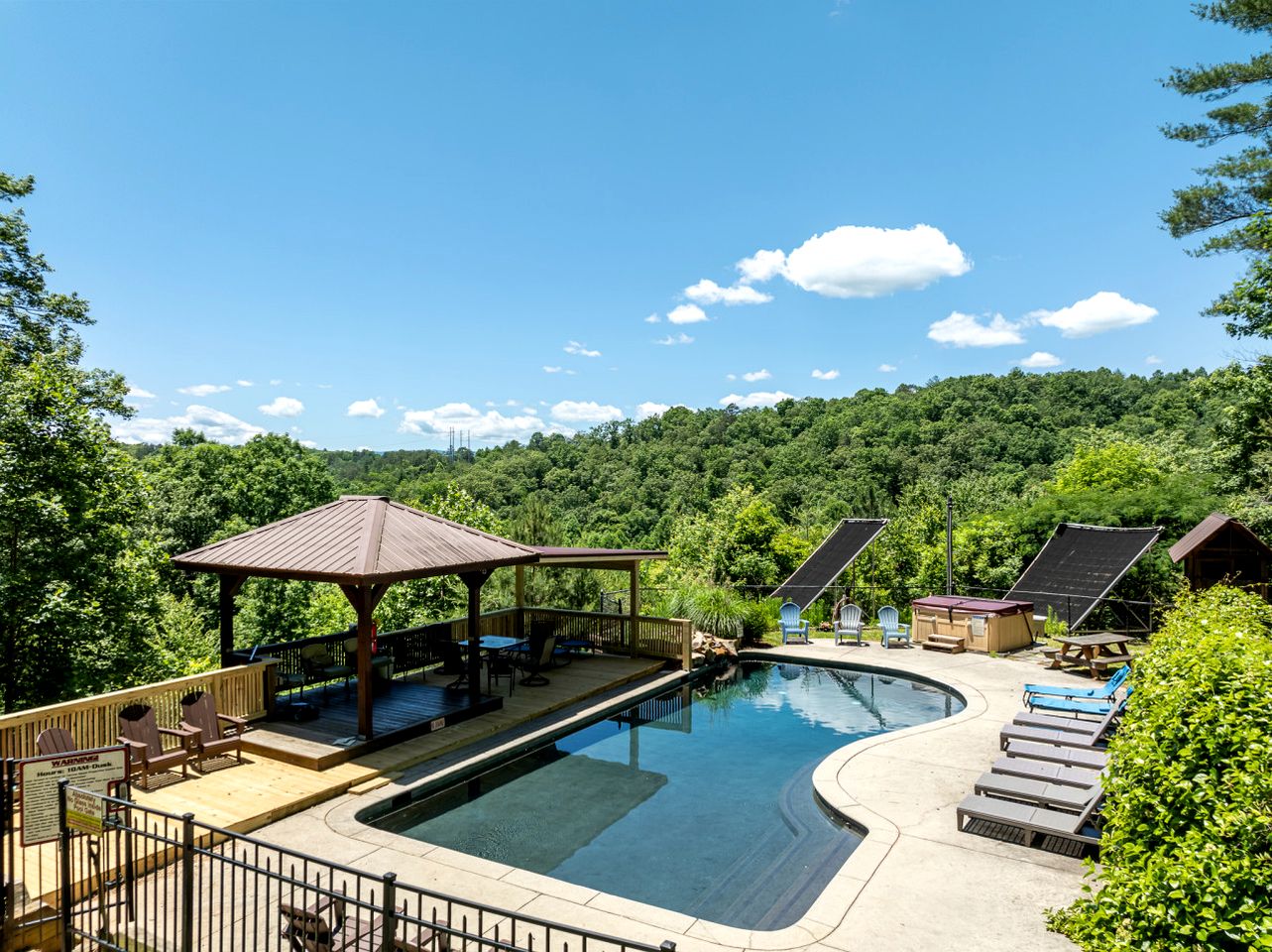 Romantic Riverfront Cabin with Pool Access in Blue Ridge, Georgia