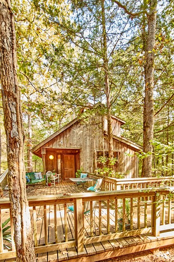 Cabins (United States of America, Ben Wheeler, Texas)