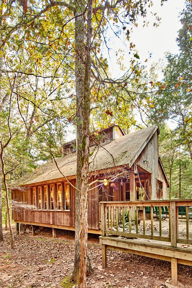 Gorgeous Multi-Unit Cabin Rental for Larger Groups Nestled in the Trees for an Unforgettable Getaway in Nature in Ben Wheeler, Texas