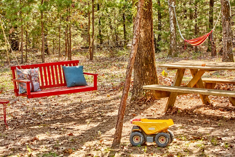 Cabins (United States of America, Ben Wheeler, Texas)
