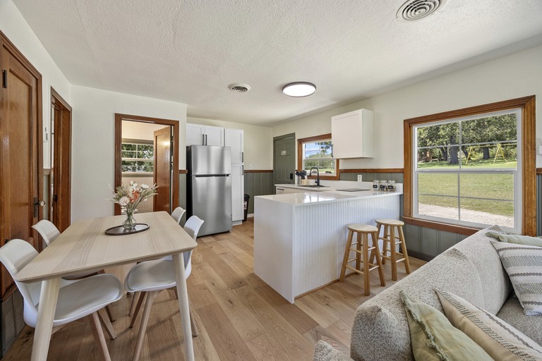 Cabins (United States of America, --, Oklahoma)