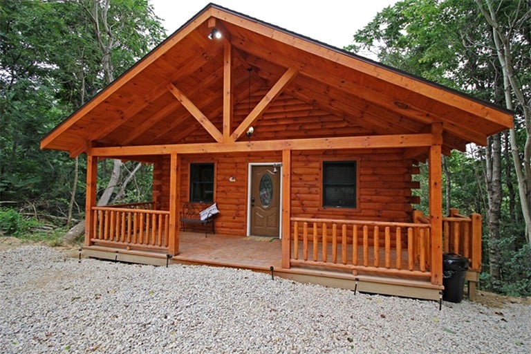 Log Cabins (Logan, Ohio, United States)