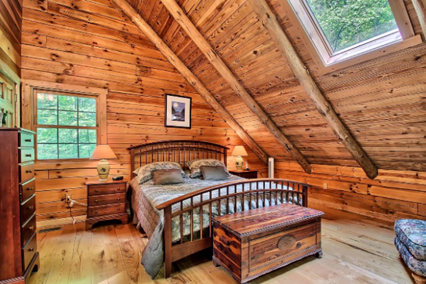 Beautiful Cabin Rental with a Private Hot Tub in Hocking Hills, Ohio