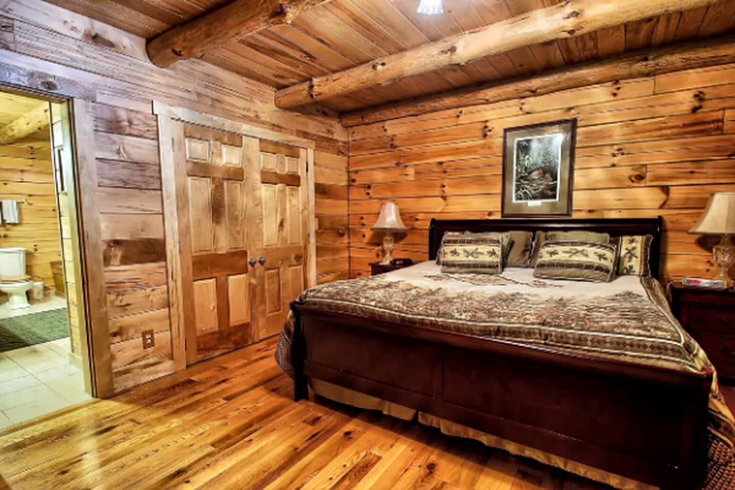 Beautiful Cabin Rental with a Private Hot Tub in Hocking Hills, Ohio