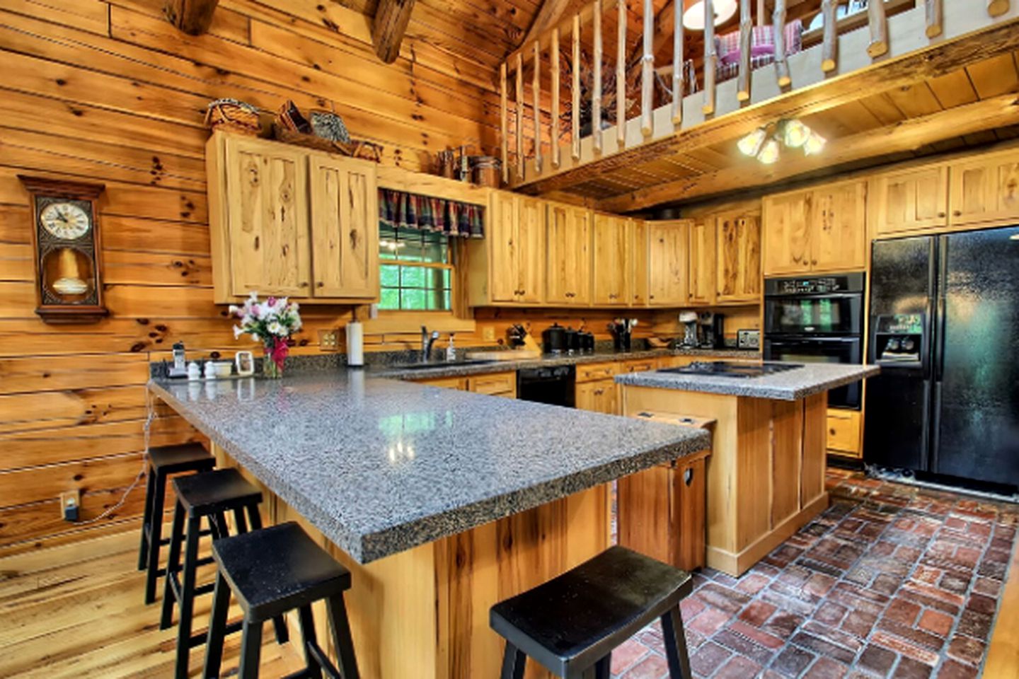 Beautiful Cabin Rental with a Private Hot Tub in Hocking Hills, Ohio