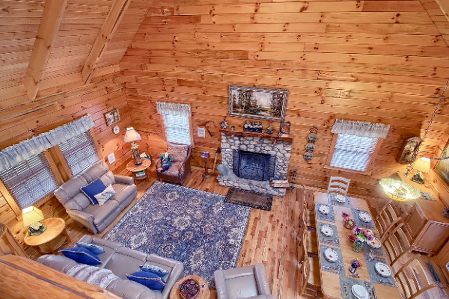 Secluded Log Cabin Rental with a Hot Tub in the Hocking Hills, Ohio