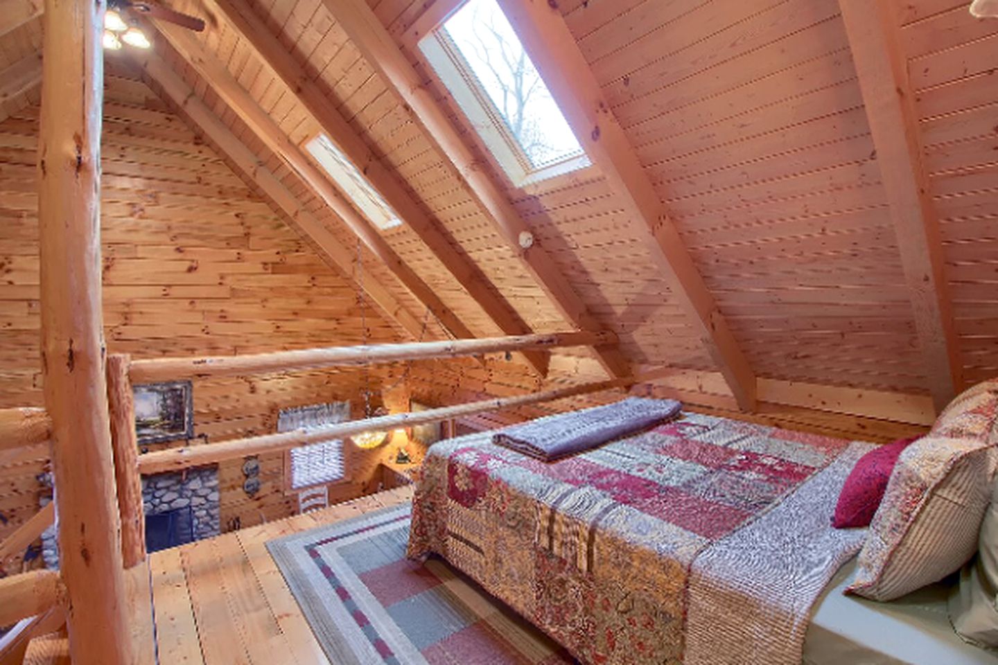 Secluded Log Cabin Rental with a Hot Tub in the Hocking Hills, Ohio