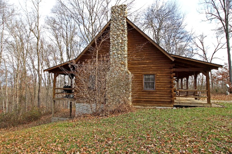 Log Cabins (Logan, Ohio, United States)