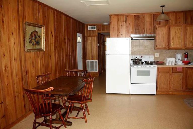 Pecan Grove RV Park, Cabins 29224, Lake Village, United States of