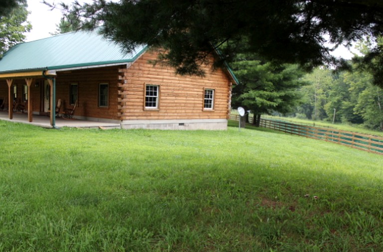 Group Cabin Rental near Lancaster, Ohio