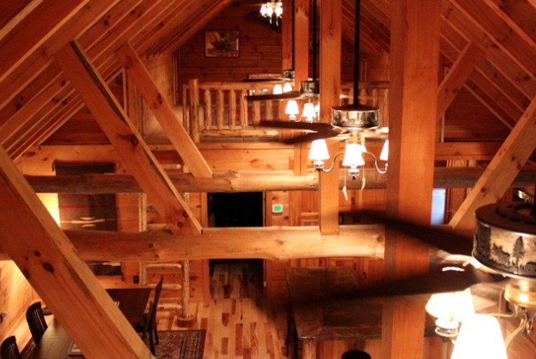 Group Cabin Rental near Lancaster, Ohio