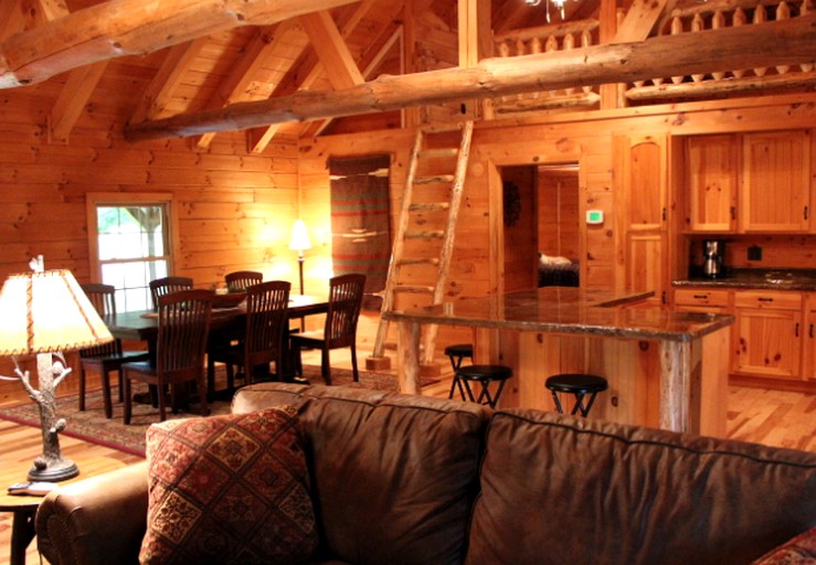 Cabins in Hocking Knotty Pine Lodge, Cabins, Hocking Hills, United