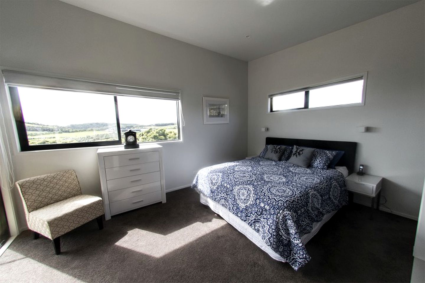 Two-Bedroom Luxury Vacation Rental with Vineyard Views near Auckland, New Zealand