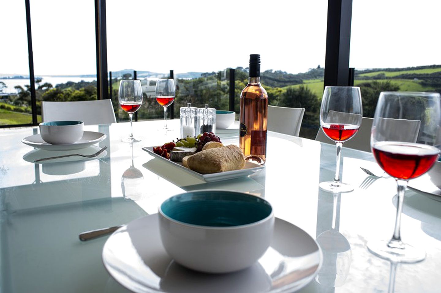 Two-Bedroom Luxury Vacation Rental with Vineyard Views near Auckland, New Zealand