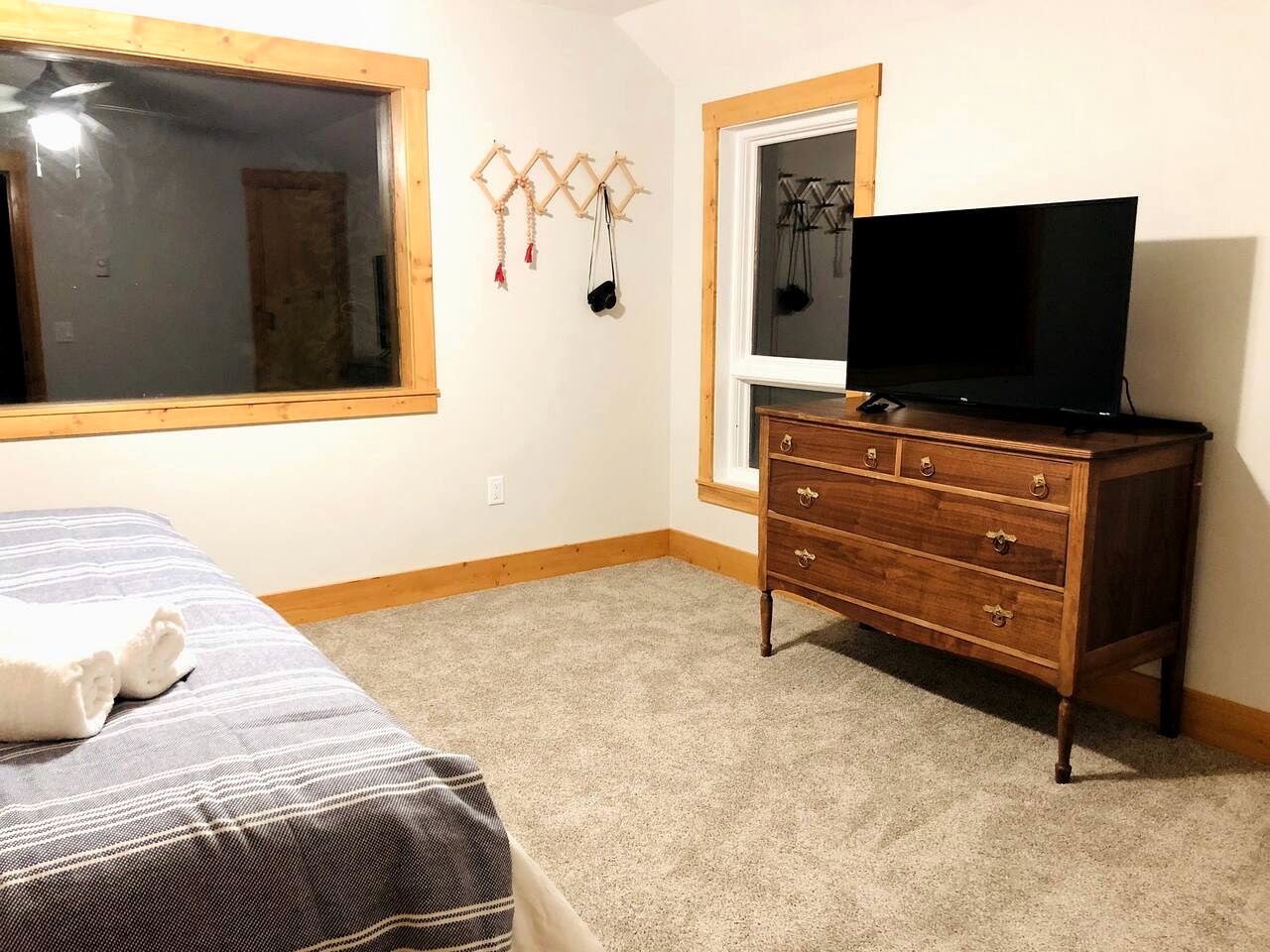 Spacious Unit in a Farmhouse Retreat with Scenic Picture Windows near Skiing & Fishing in Tetonia, Idaho
