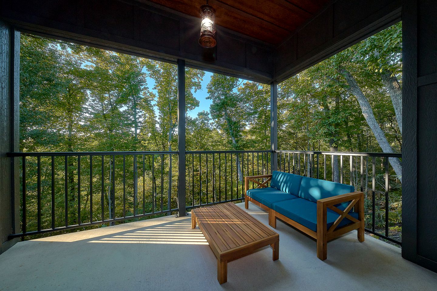 Luxury Glamping Site with Indoor Pool and Sauna Facilities for Special Getaways in Gatlinburg, Tennessee