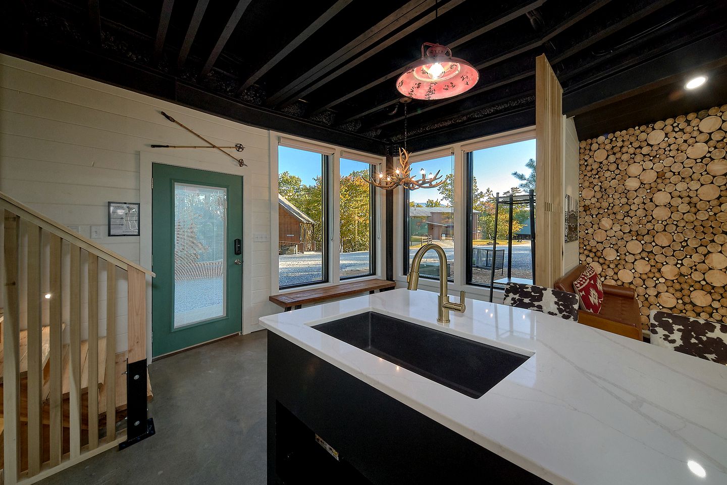 Luxury Glamping Site with Indoor Pool and Sauna Facilities for Special Getaways in Gatlinburg, Tennessee