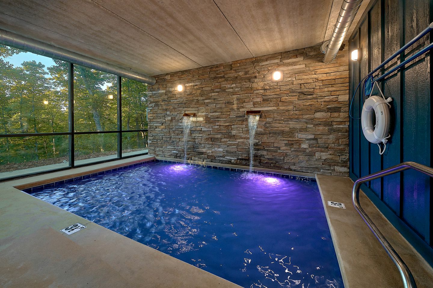 Luxury Glamping Site with Indoor Pool and Sauna Facilities for Special Getaways in Gatlinburg, Tennessee