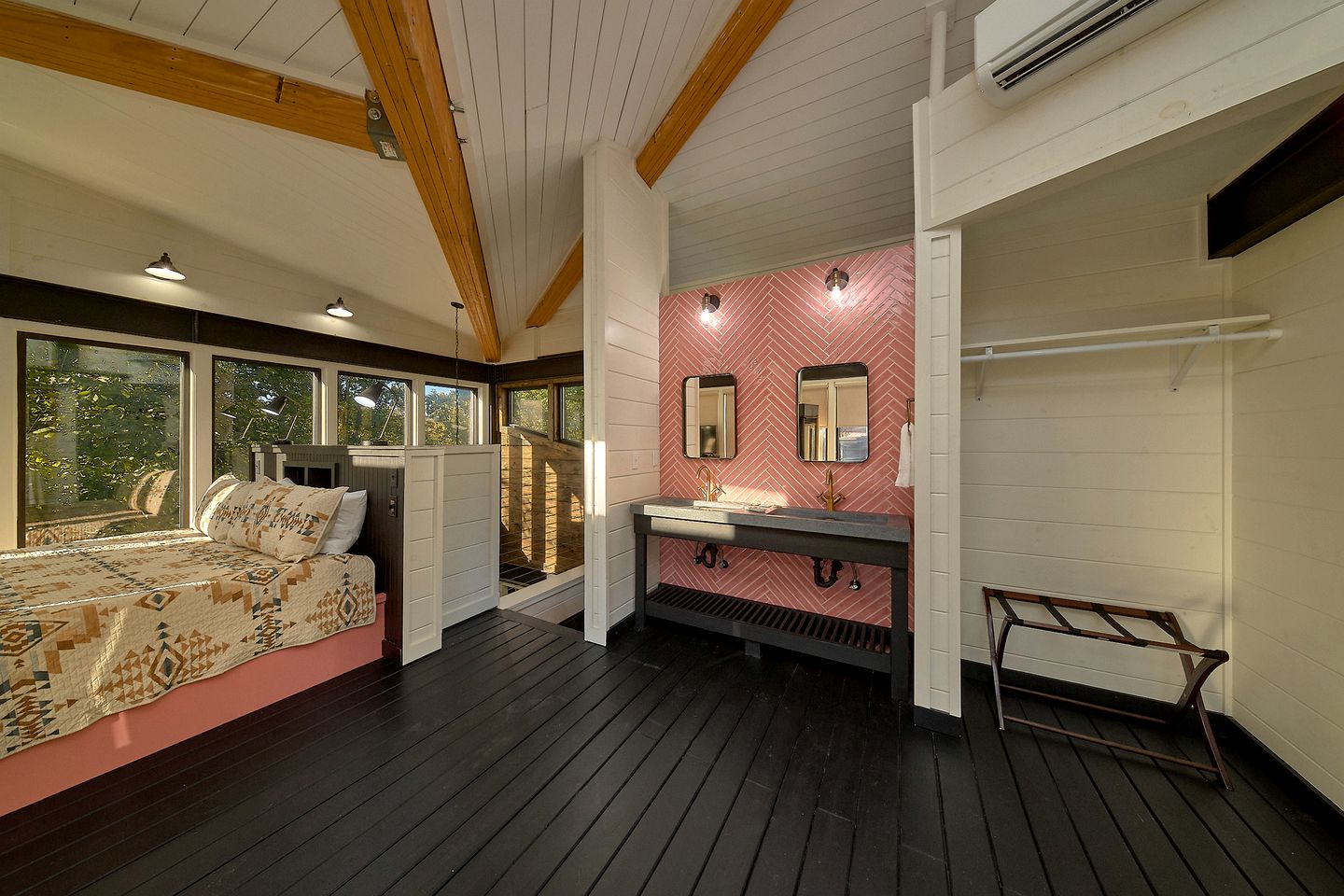 Luxury Glamping Site with Indoor Pool and Sauna Facilities for Special Getaways in Gatlinburg, Tennessee