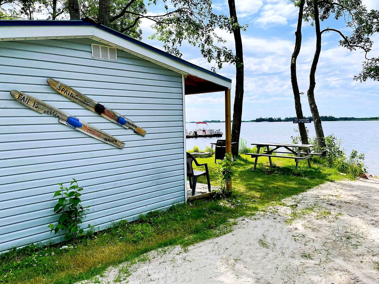 Ontario Lakefront Cabin, Cabins, Lavigne, Canada Glamping Hub
