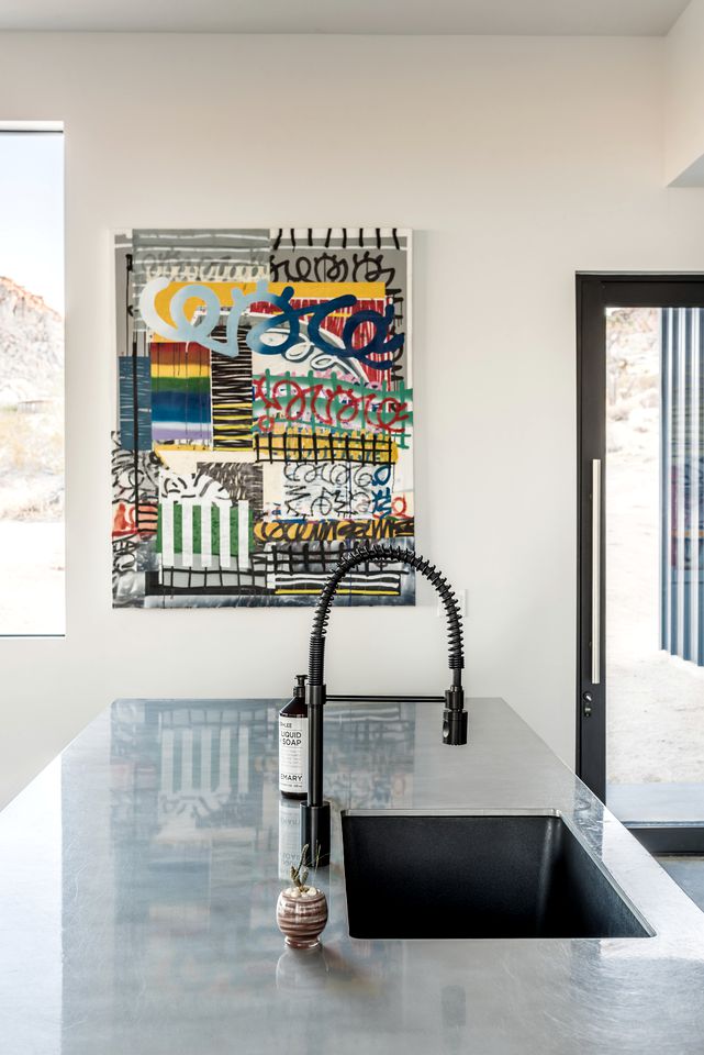 Secluded Modern Style Vacation Rental with Hot-tub in Joshua Tree, California