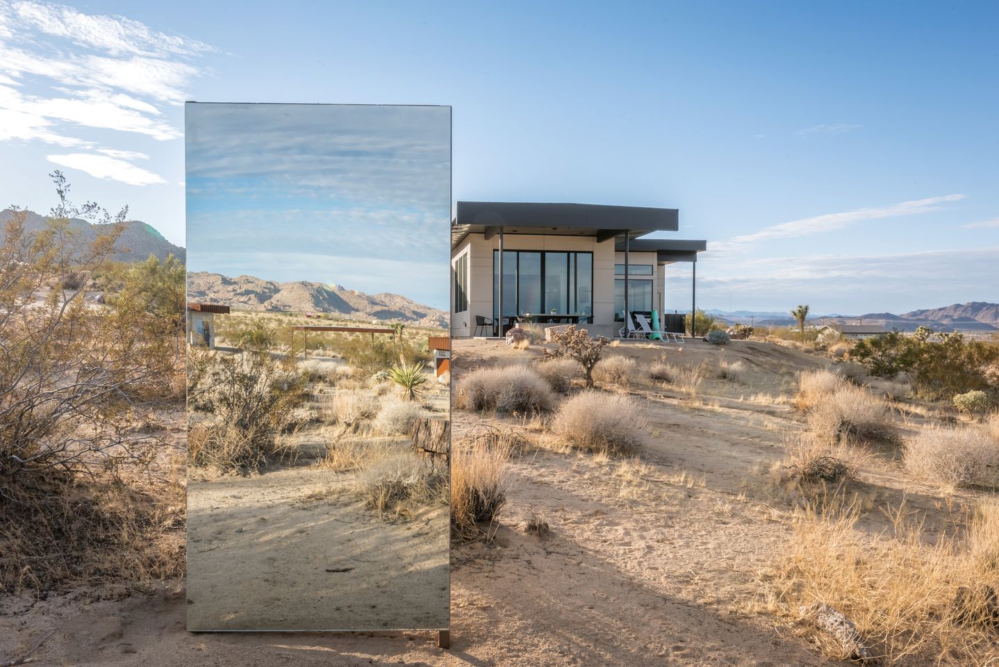Secluded Modern Style Vacation Rental with Hot-tub in Joshua Tree, California
