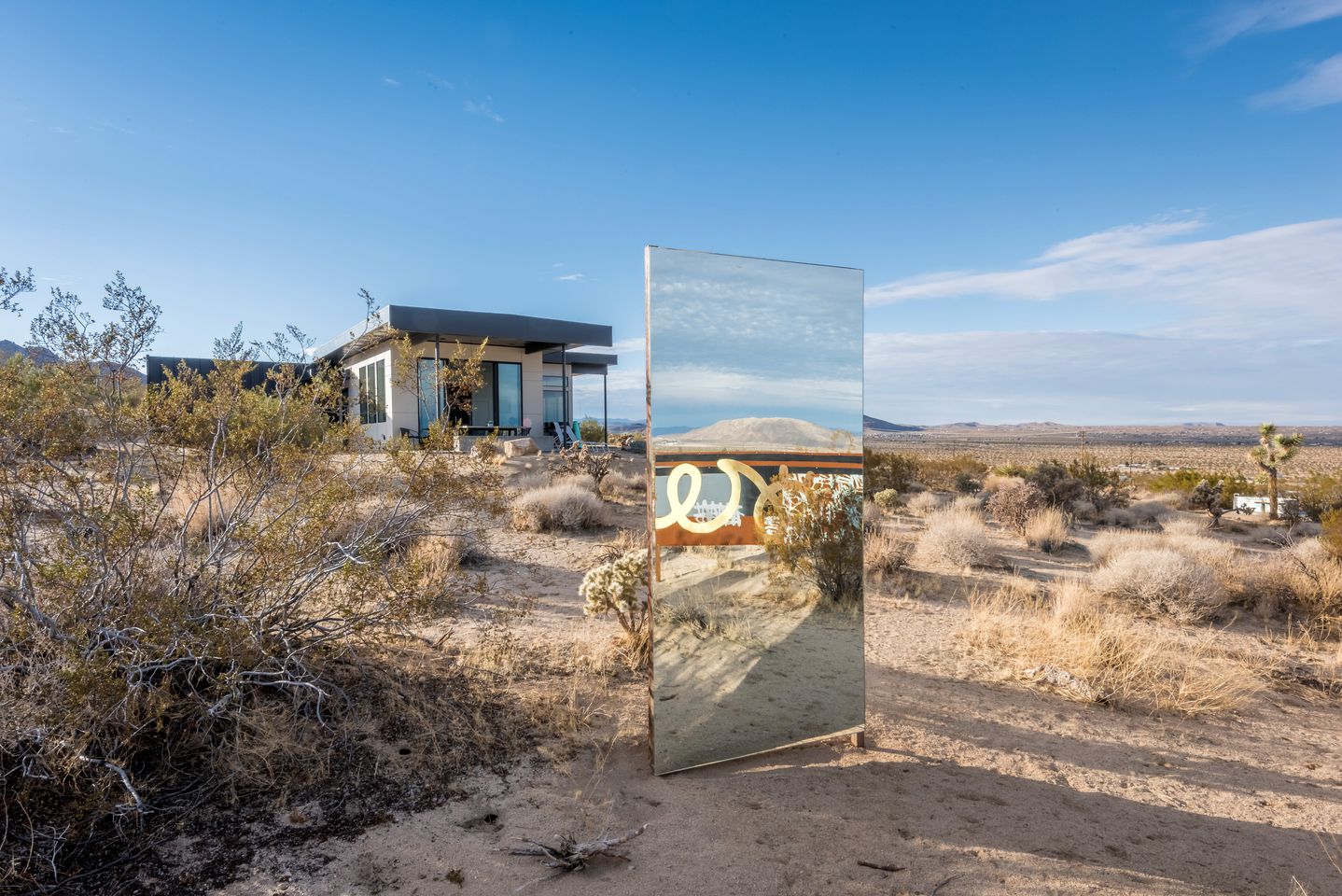 Secluded Modern Style Vacation Rental with Hot-tub in Joshua Tree, California
