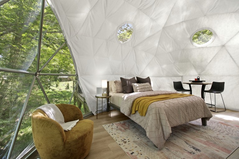 Domes (United States of America, Creston, North Carolina)