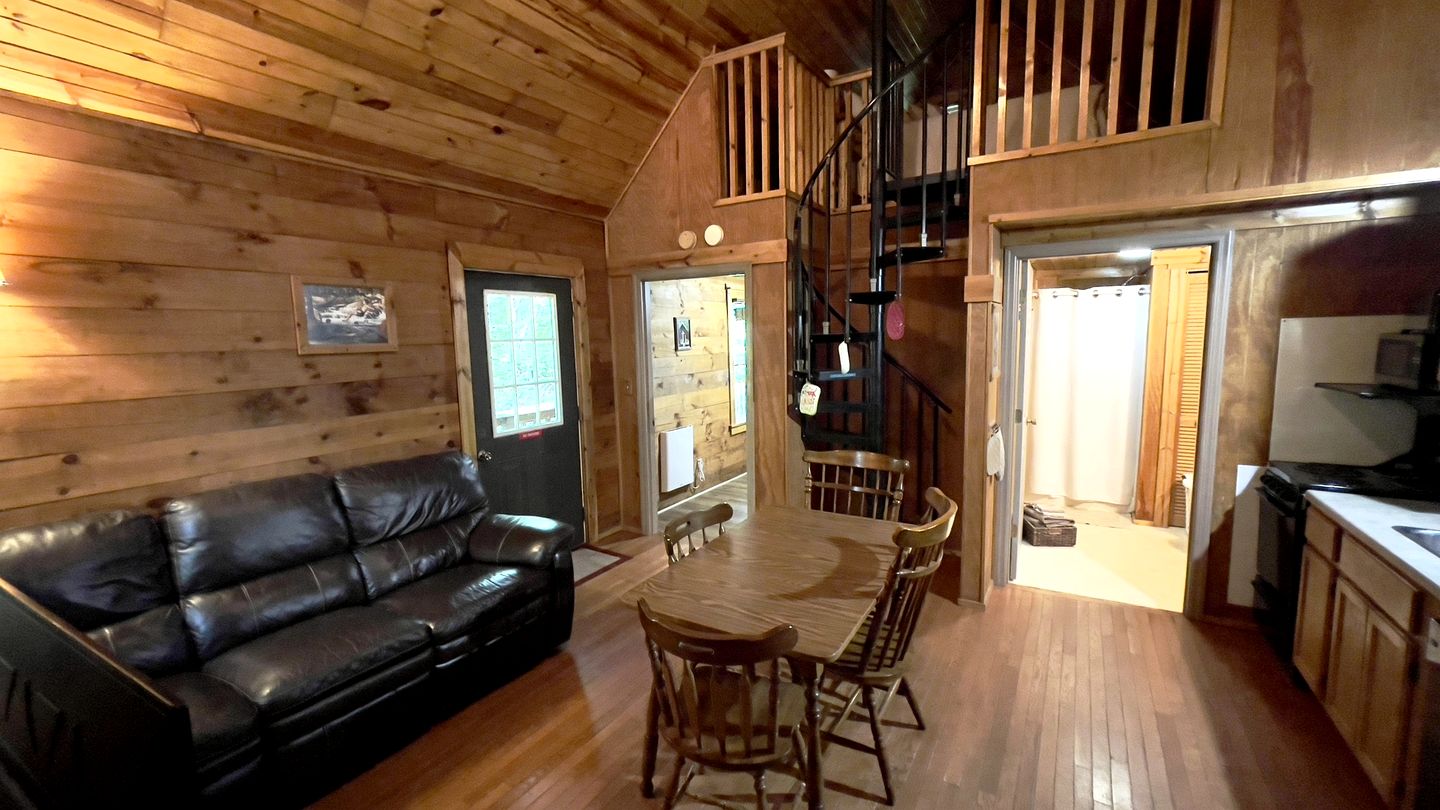 Peaceful Cabin with Hot Tub and Fire Pit in Bruceton Mills, West Virginia