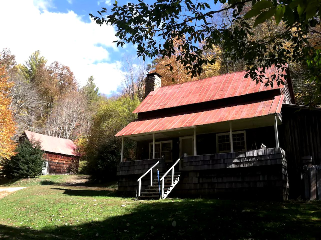 Secluded Family-Friendly Cabin Rental on 90 Acres in Newland, North Carolina