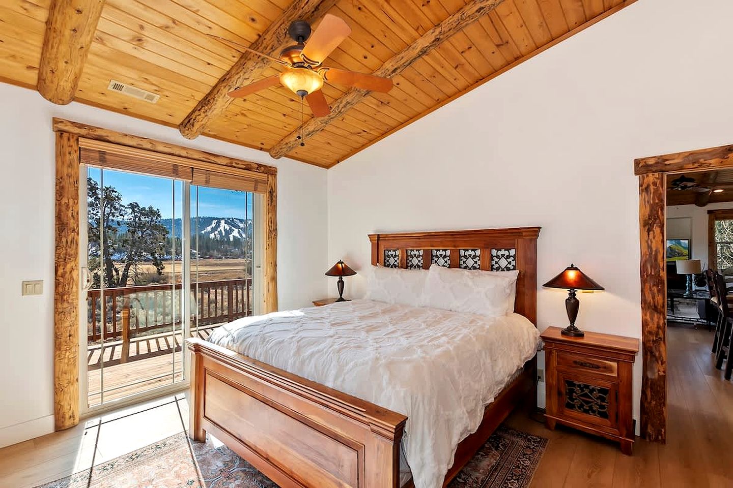 California Dreaming: Lakeside Cabin Getaway in the Best Location