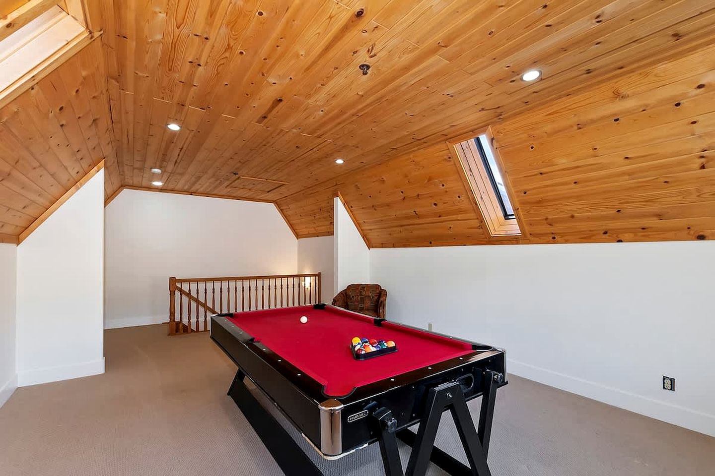 California Dreaming: Lakeside Cabin Getaway in the Best Location