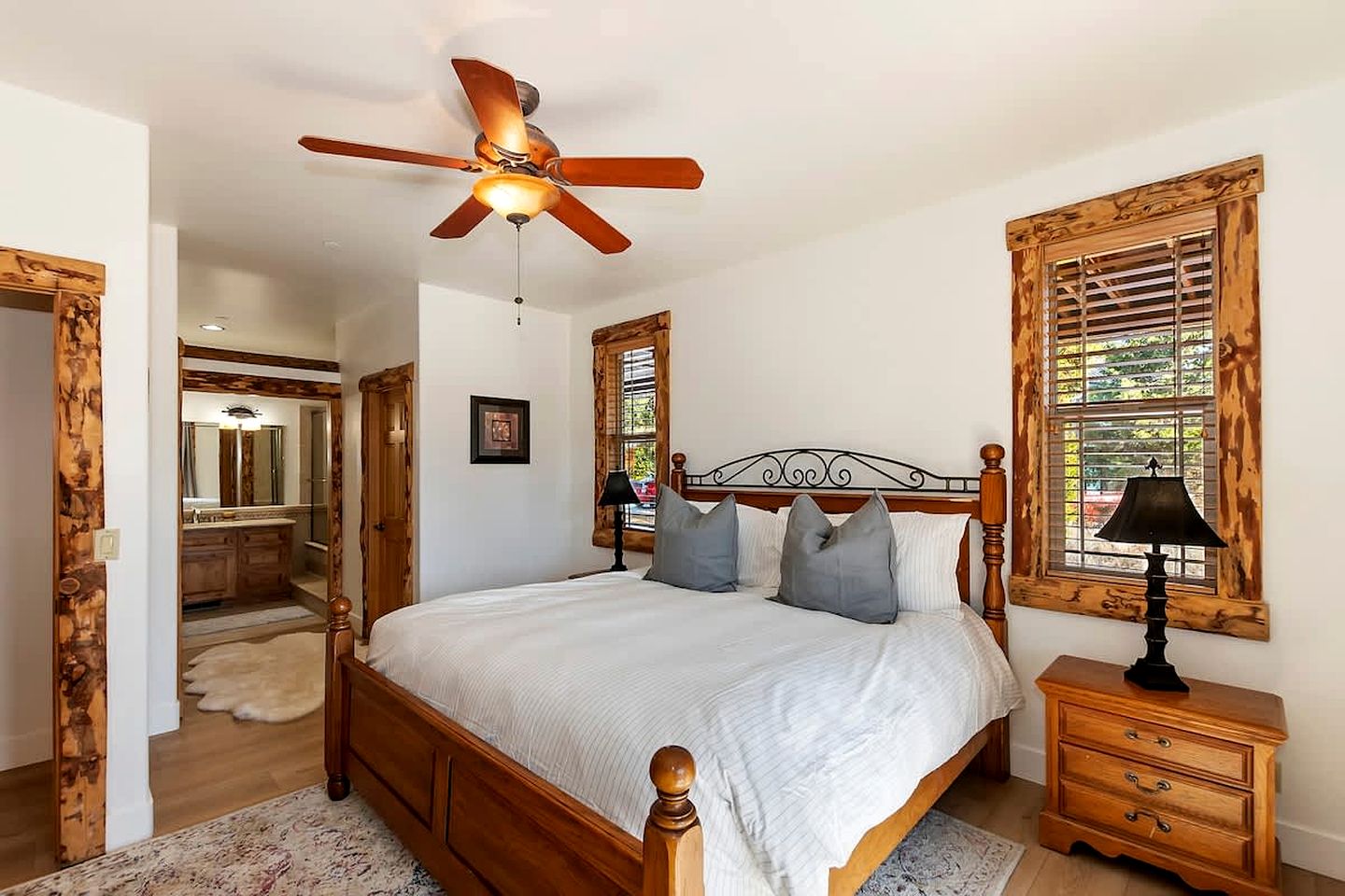 California Dreaming: Lakeside Cabin Getaway in the Best Location