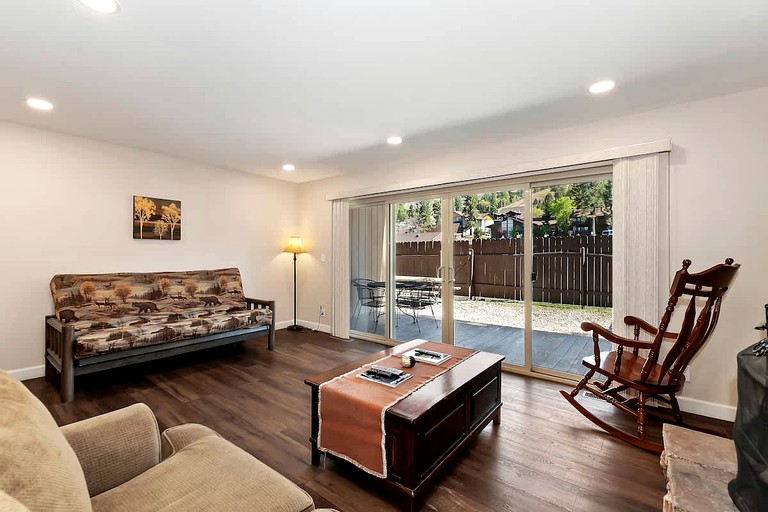 Cabins (United States of America, Big Bear Lake, California)