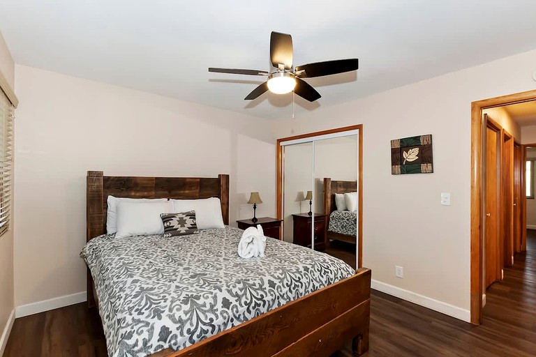 Cabins (United States of America, Big Bear Lake, California)