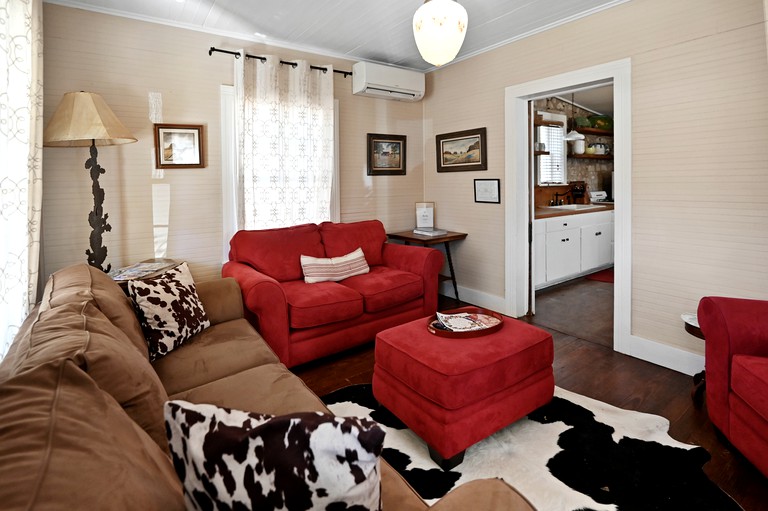 Floating Homes (United States of America, Fredericksburg, Texas)