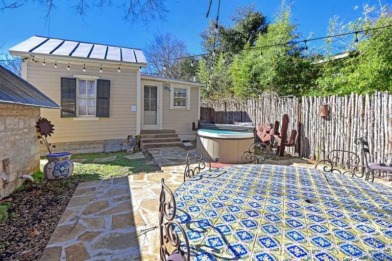 Floating Homes (United States of America, Fredericksburg, Texas)