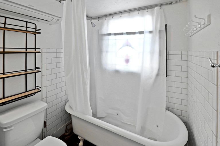 Floating Homes (United States of America, Fredericksburg, Texas)