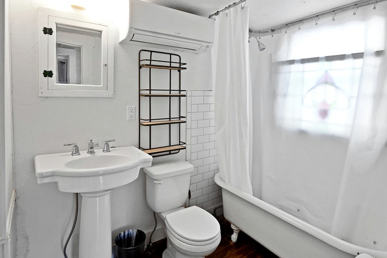 Floating Homes (United States of America, Fredericksburg, Texas)