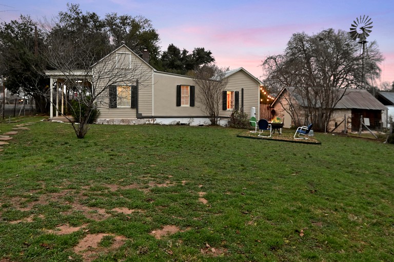 Floating Homes (United States of America, Fredericksburg, Texas)
