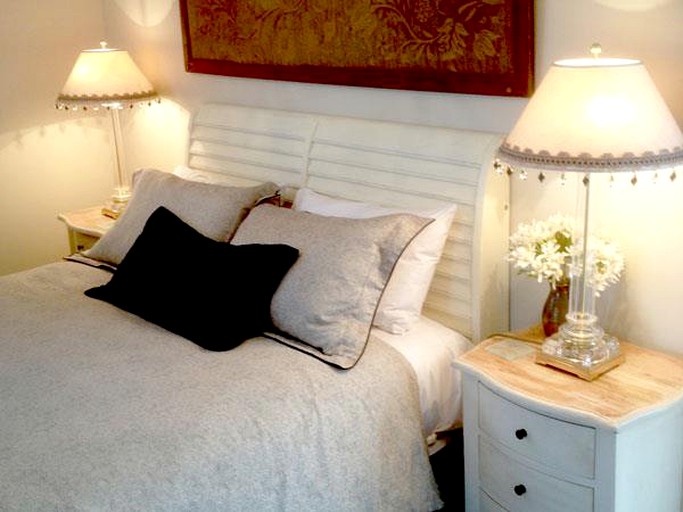 Cottages (Cambridge, North Island, New Zealand)