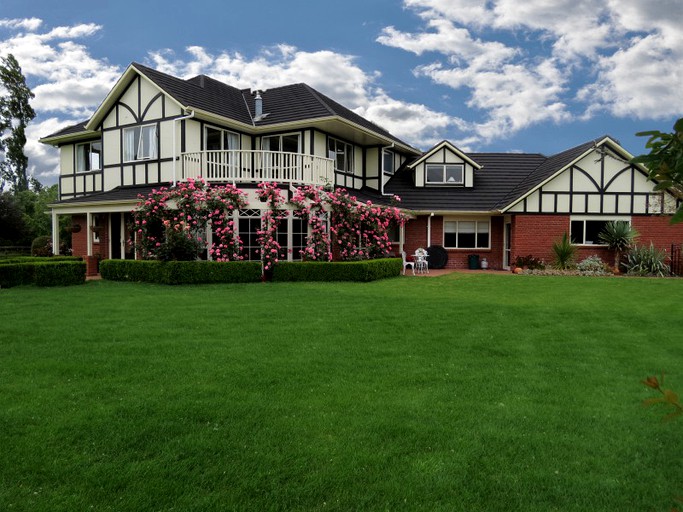 Cottages (Cambridge, North Island, New Zealand)