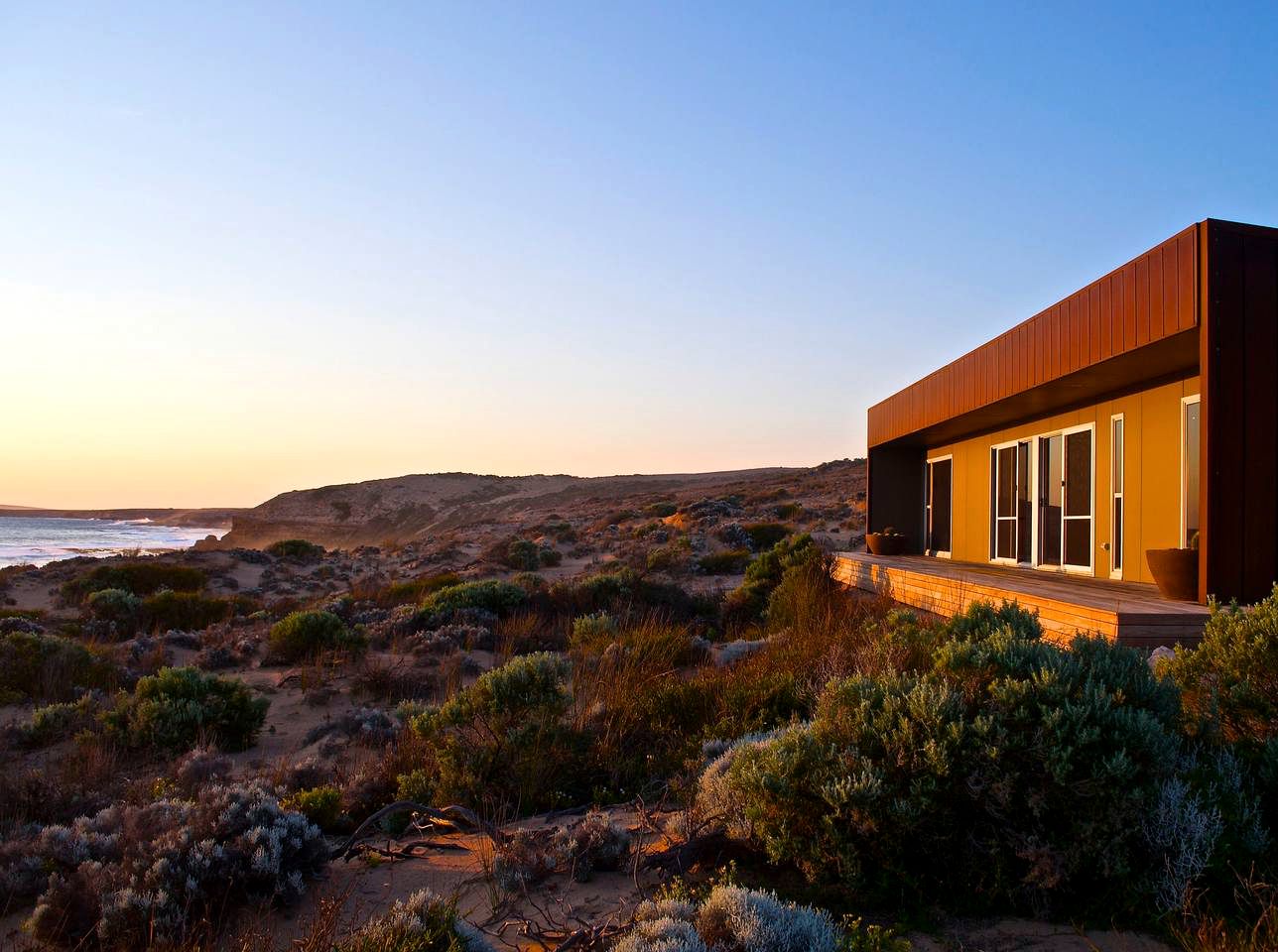 Eco-Friendly Holiday Rental with Coastal Views in Venus Bay, South Australia