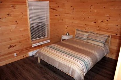 Secluded Waterfront Cottage Rental with Private Dock on Cameron Island in Ontario photo 5
