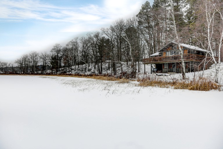 Cabins (Walker, Minnesota, United States)