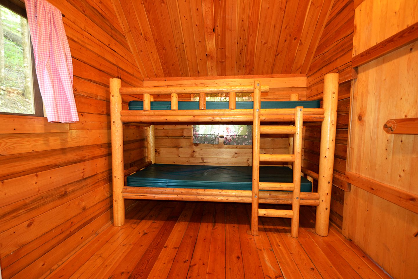 Cabin Rental in Coeur d'Alene, Idaho