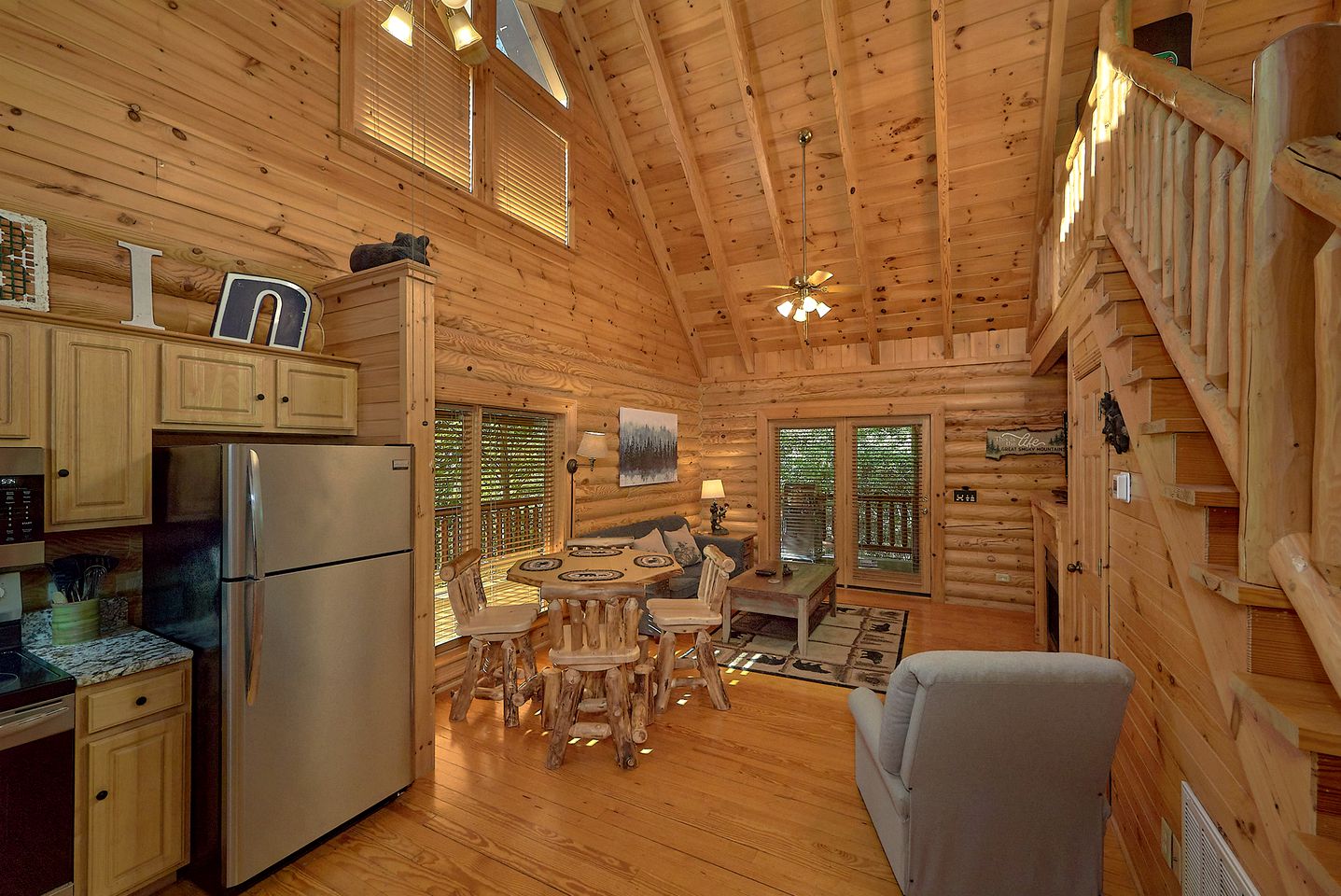 Charming Cabin Escape near Great Smoky Mountain National Park, Tennessee