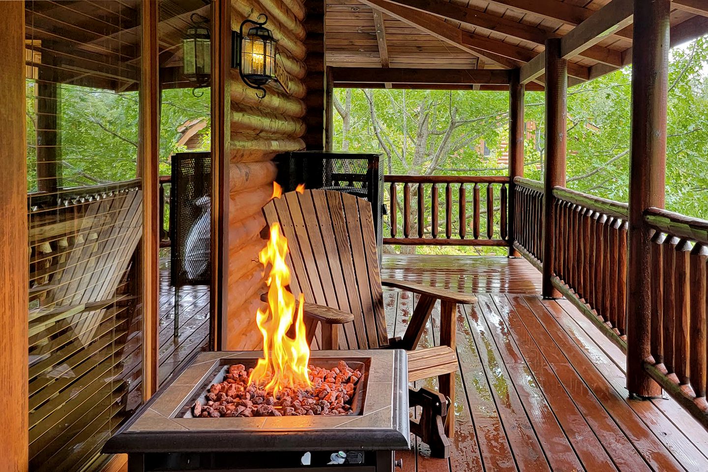 Charming Cabin Escape near Great Smoky Mountain National Park, Tennessee