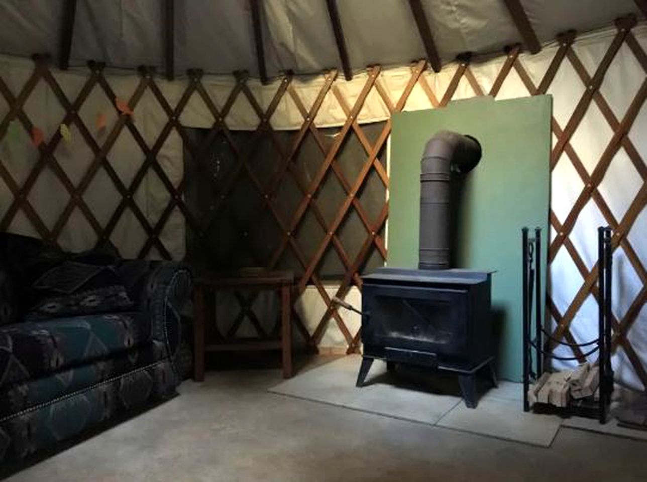 Camp Cruz Glampground - Yurt - Yurt